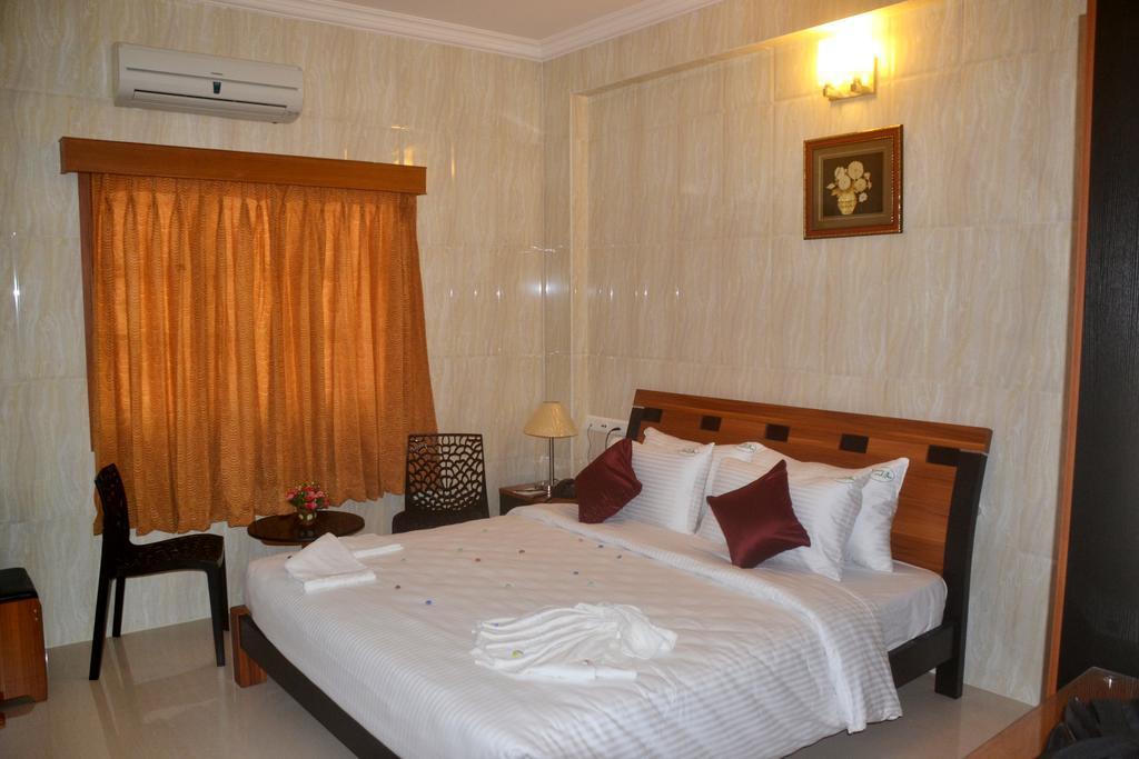 Peace Inn Chennai Extérieur photo