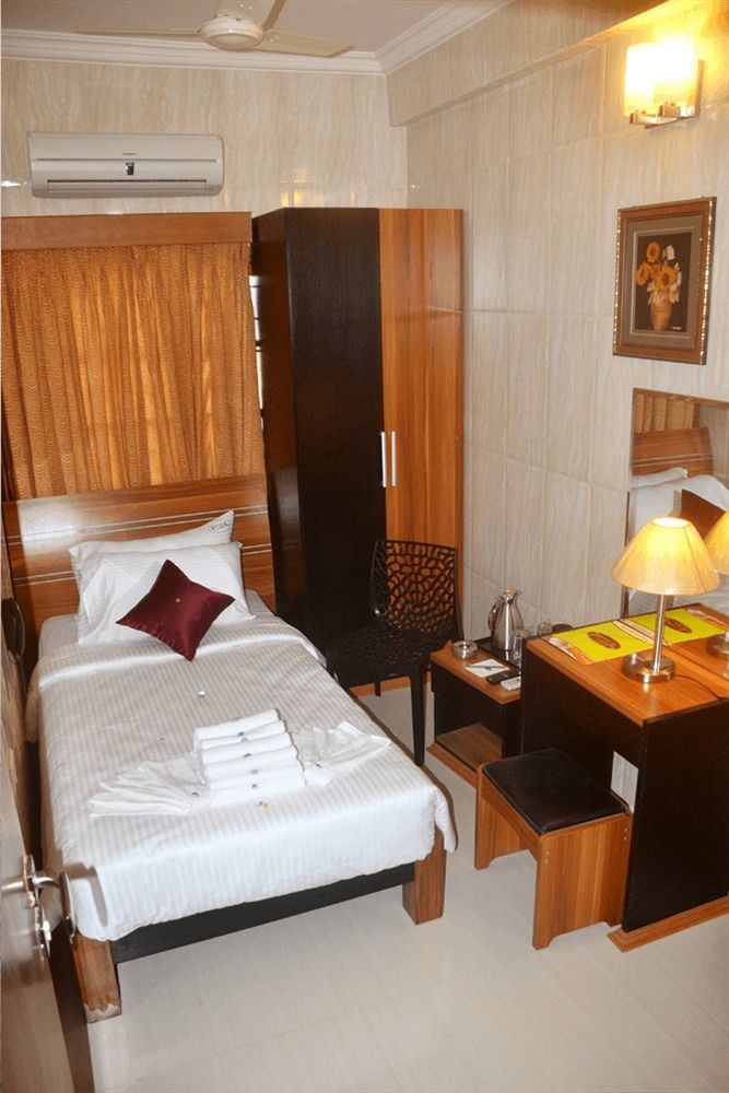 Peace Inn Chennai Extérieur photo