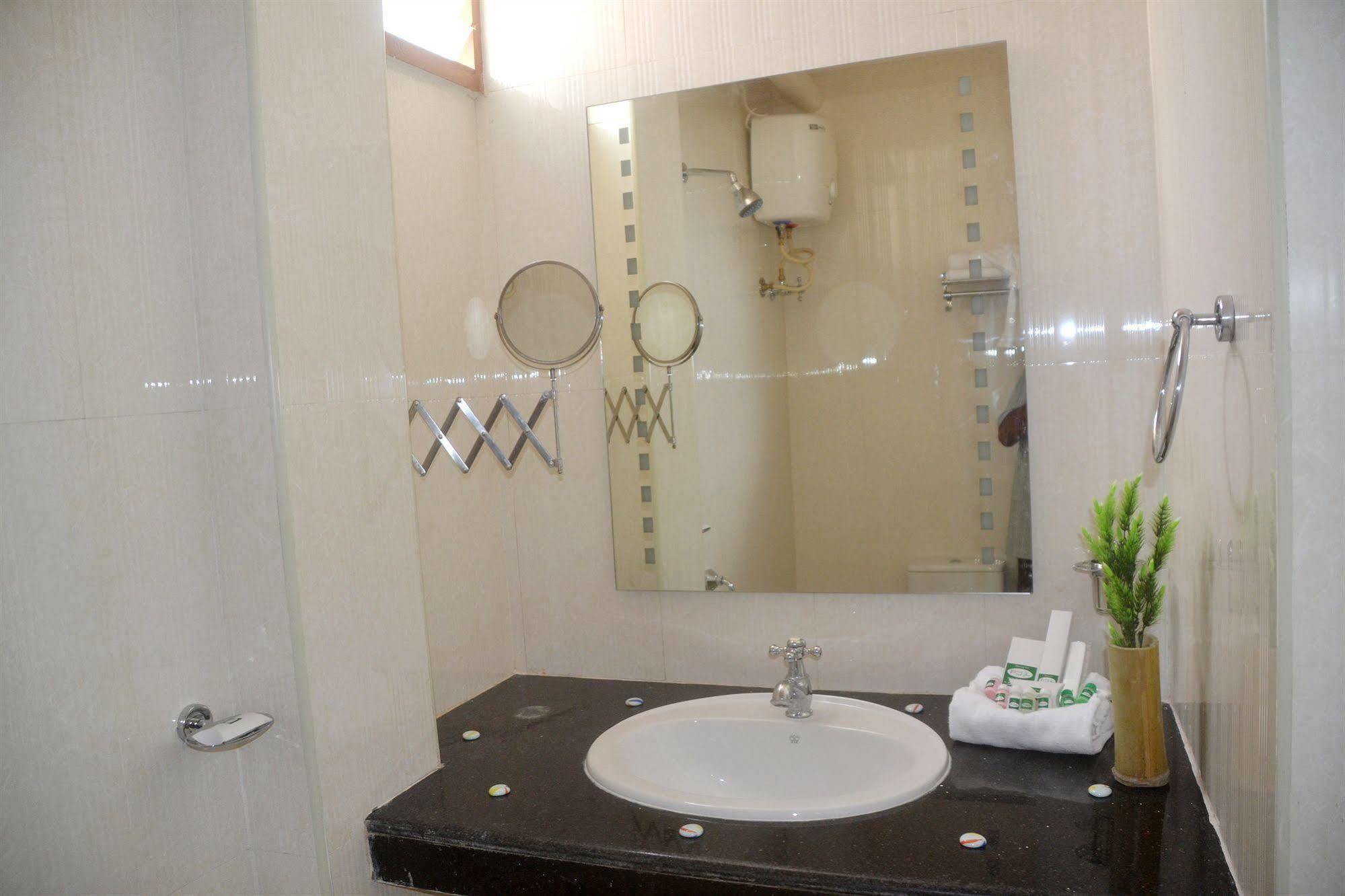 Peace Inn Chennai Extérieur photo