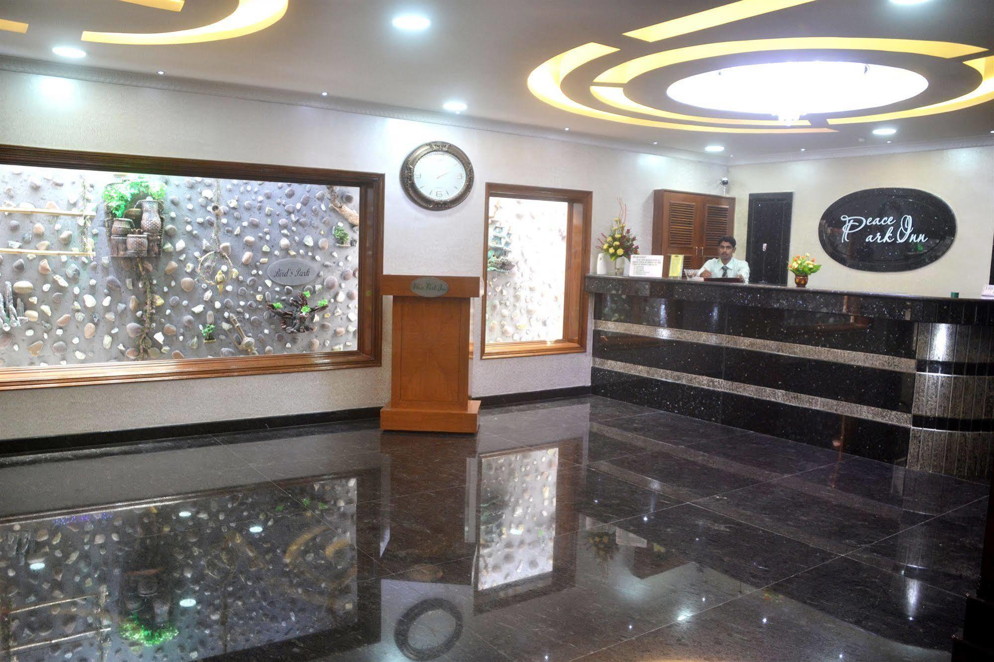 Peace Inn Chennai Extérieur photo